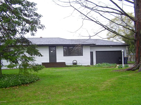 2nd image of 1614 N Cherry Dr