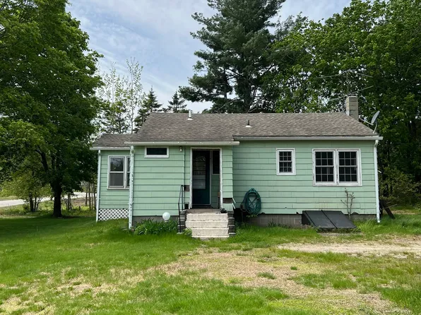 1092 Plainfield Pike, Sterling, CT 06373