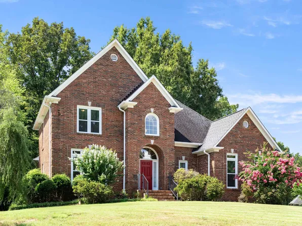 908 Leslie Ln, Gardendale, AL 35071