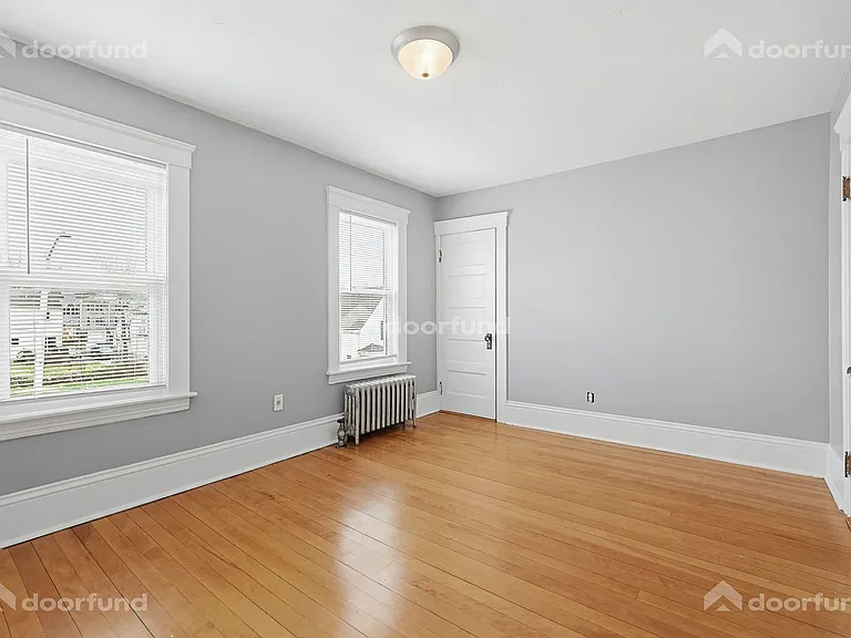 121 Delmont Ave — Photo 30