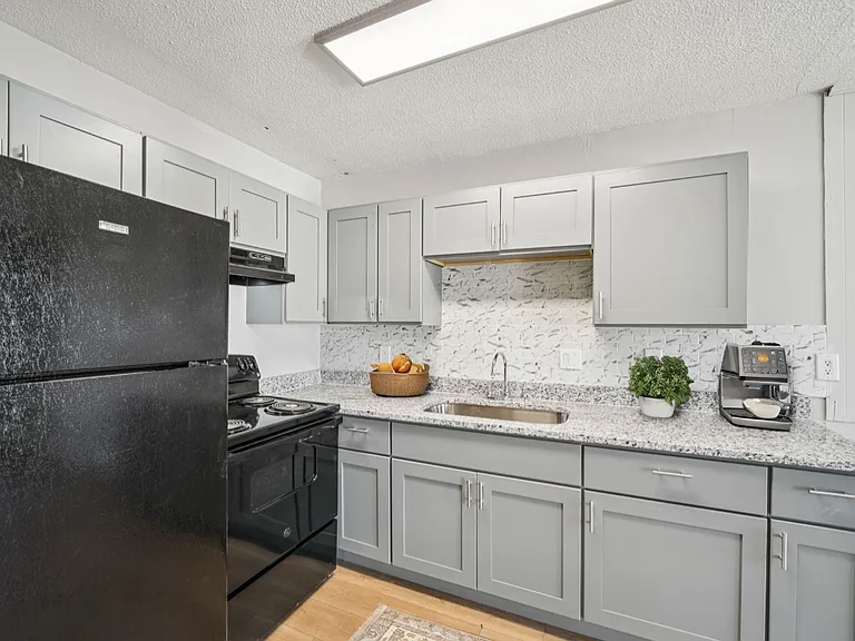 Dogwood Lane Apartments — Photo 24