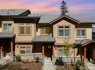 1048 Sunrise Pl SW, Issaquah, WA 98027