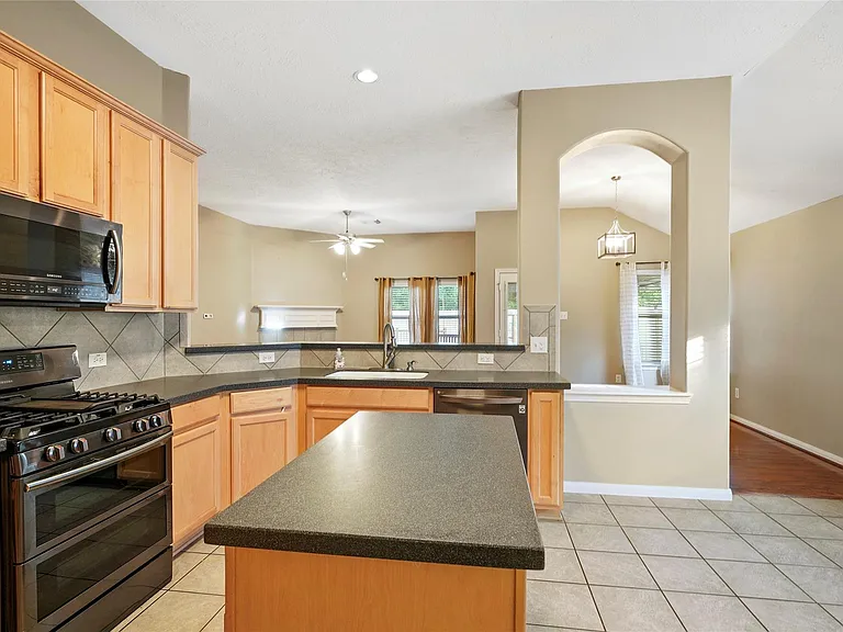 6903 Summer Bridge Ln — Photo 14