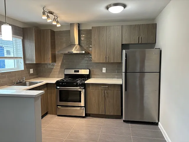 955 Greenwood Ave NE #6 — Photo 10