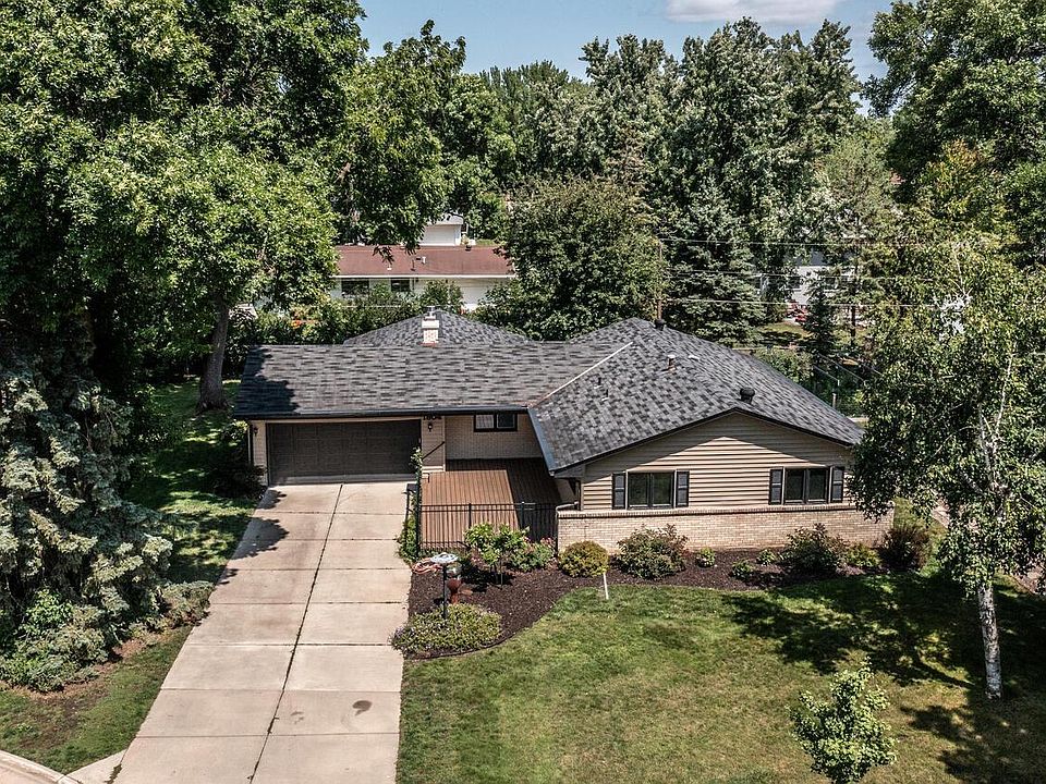 1st image of 1904 Sibley Ct