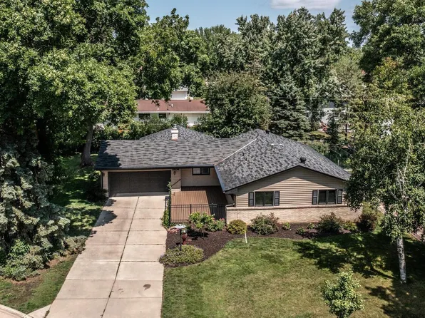 1904 Sibley Ct, Burnsville, MN 55337