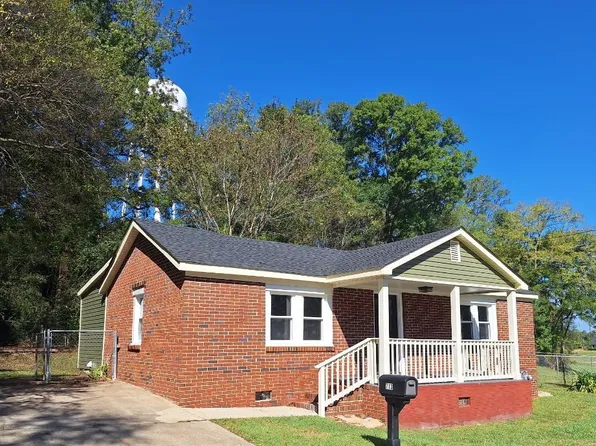 713 Avenue H, West Point, GA 31833