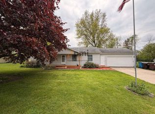 110 W Carrie Ave, Wanatah, IN 46390
