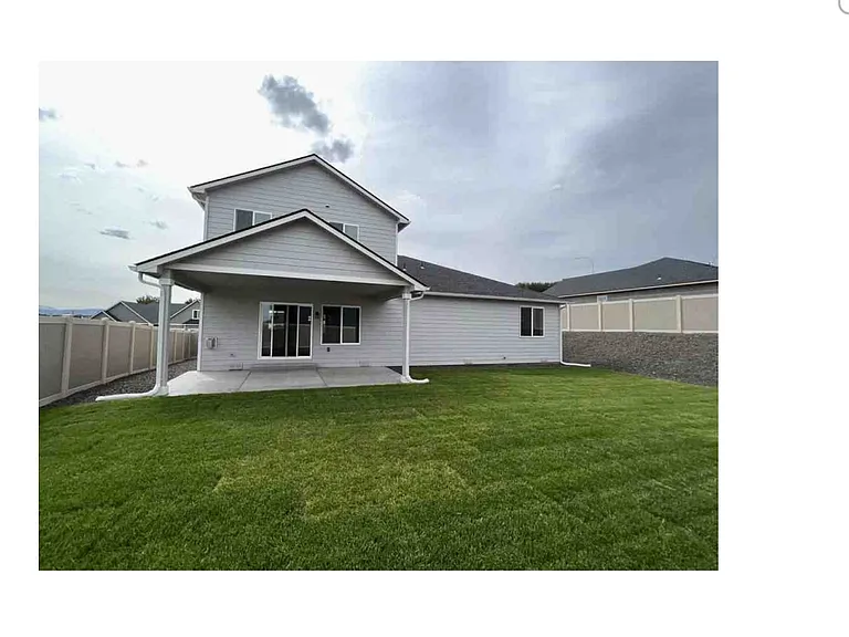 209 Rainier Dr — Photo 18