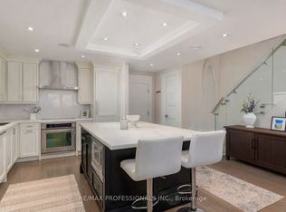 71 Old Mill Rd #304, Toronto, ON M8X1G9