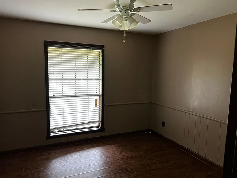4438 Walden Dr — Photo 7