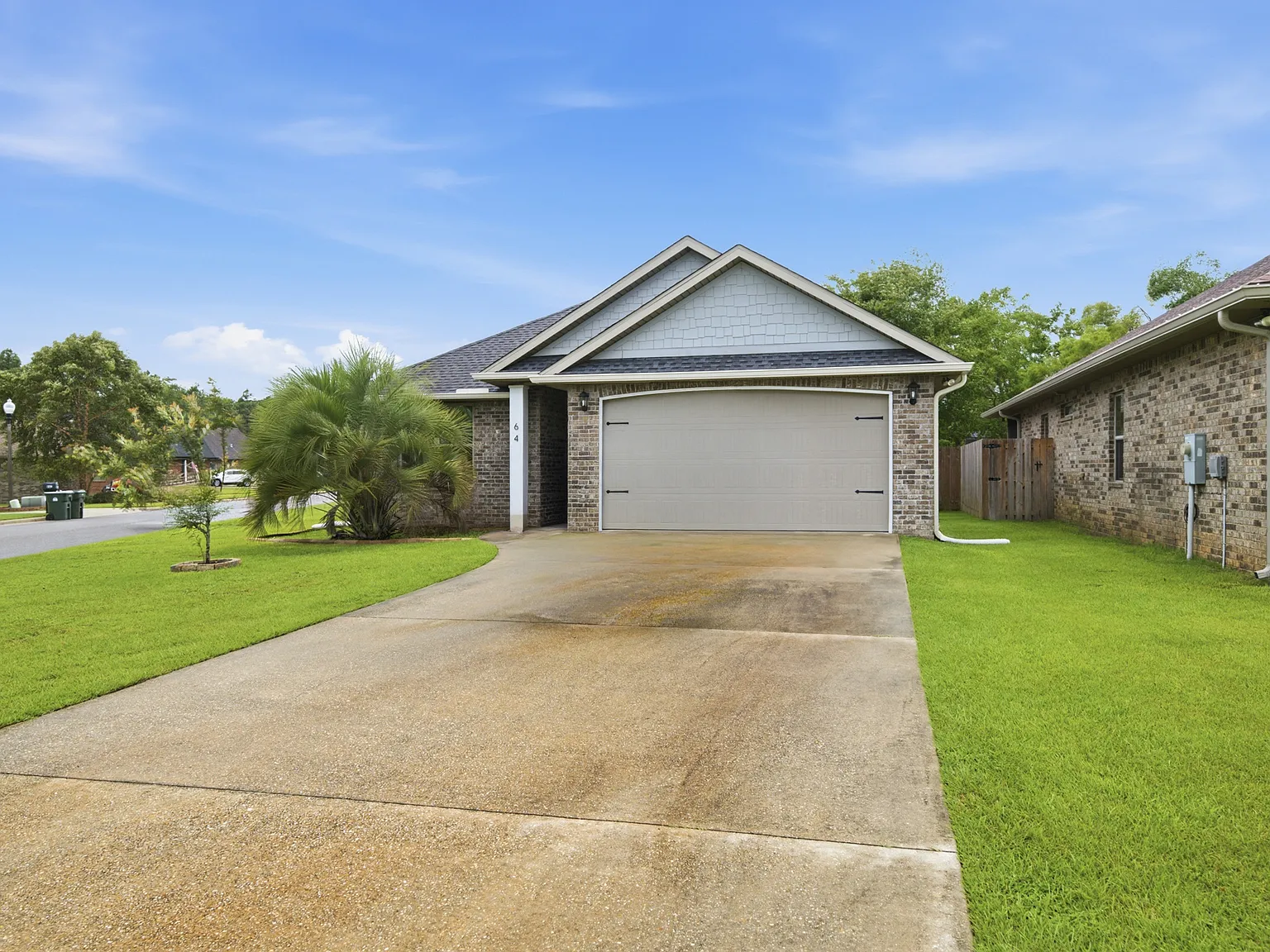 4 bed, 2130 sqft, $2,400 — Photo 1