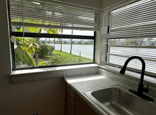 1041 Jefferson Dr APT J, Homestead, FL 33034
