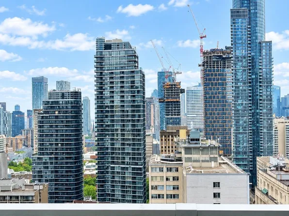 501 Yonge St, Toronto, ON