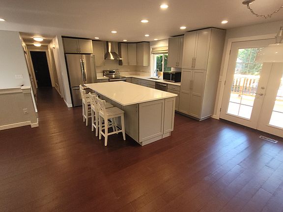 3rd image of 7713 183rd Ave E