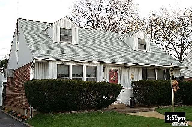 1st image of 976 Ferngate Dr