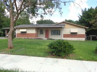8709 Overlook Dr, Temple Terrace, FL 33617