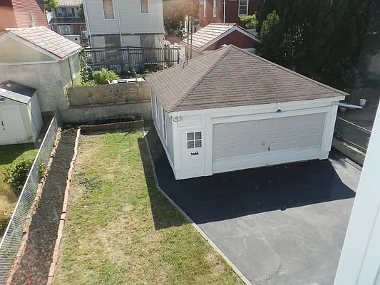 Sold by Platinum Home Sales Inc | media 4