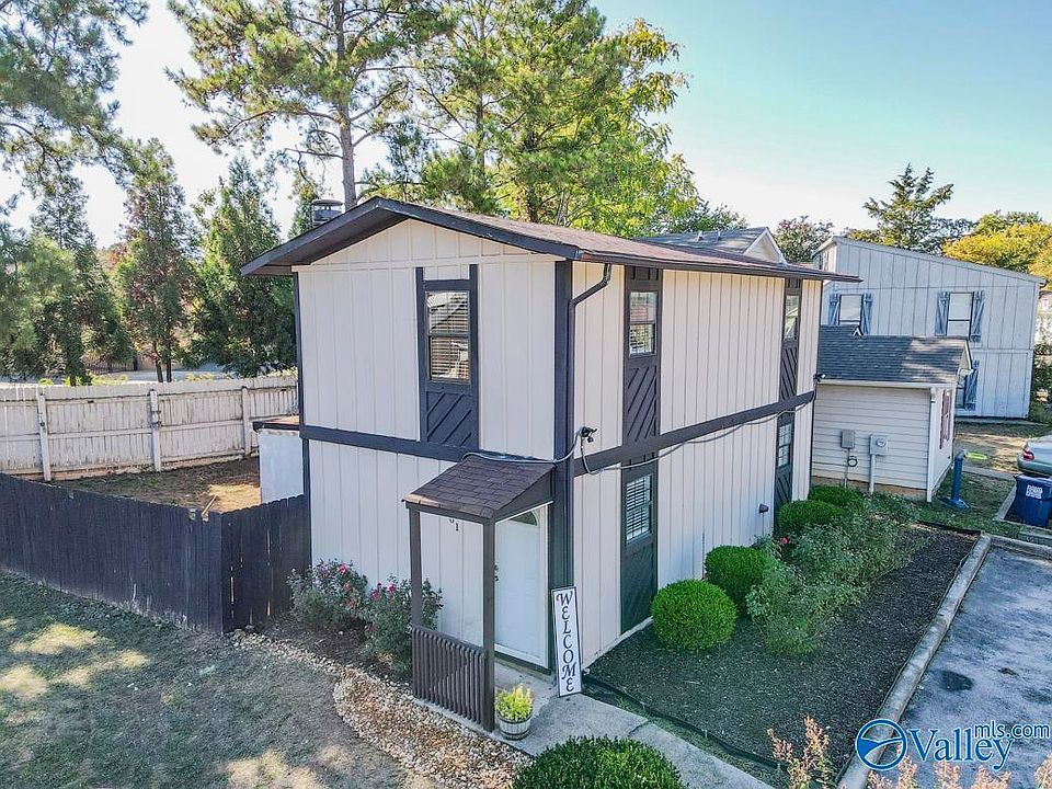 1st image of 4301 Chalet Cir