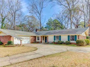 909 Wildwood Dr, Clinton, MS 39056