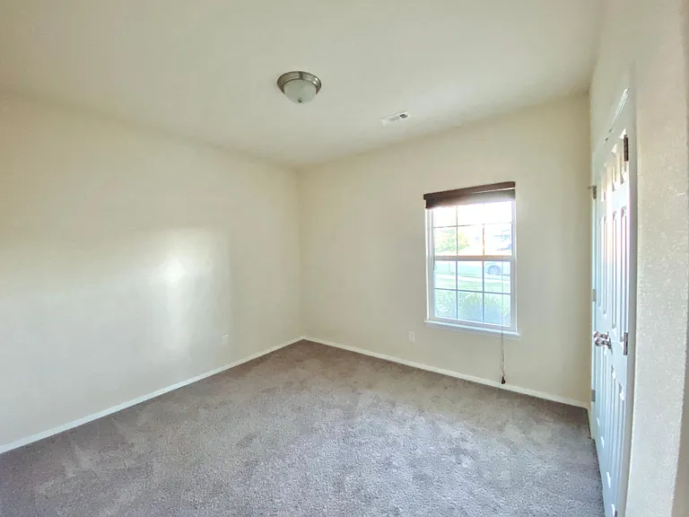1177 S Springfield Dr — Photo 20