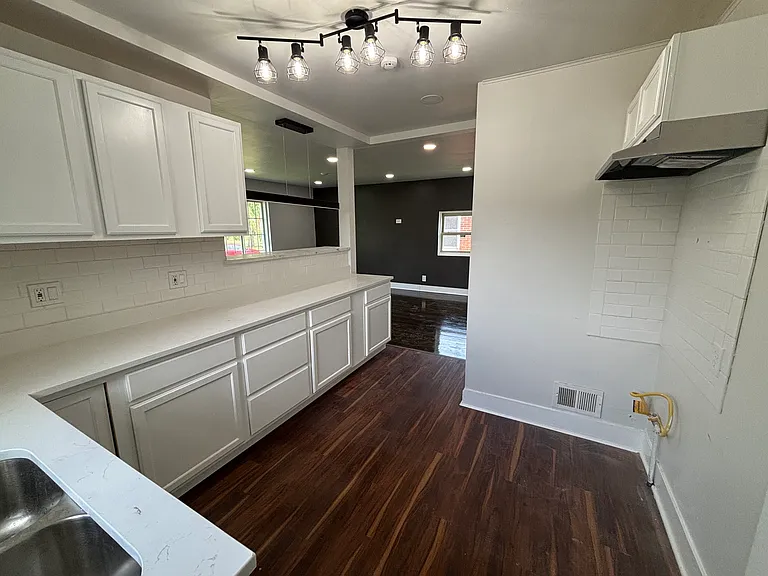 4429 W 13th Ave — Photo 9