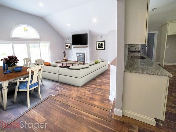 Living Room (Virtual Staging)