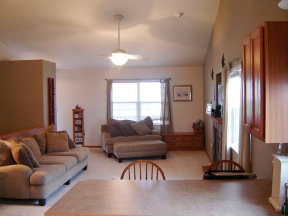 5th image of 301 Mallard Point Dr NW