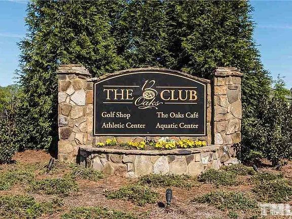 3rd image of 232 Golf Vista Trl