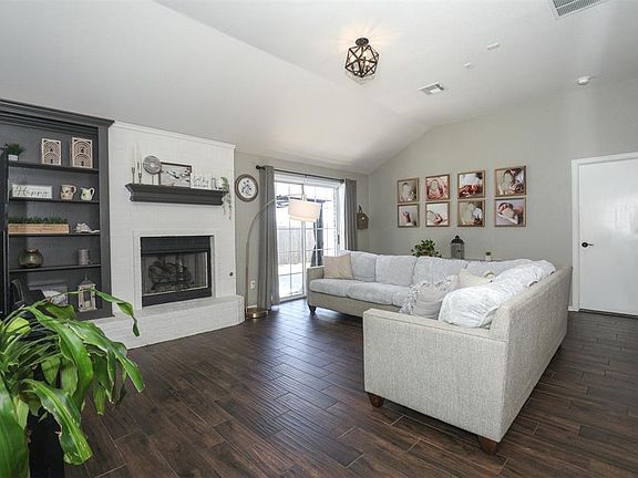 4th image of 12404 Rockgate Dr