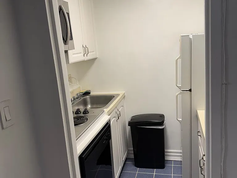 2141 I St NW — Photo 14