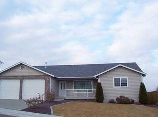91 Lyle Loop, Selah, WA 98942