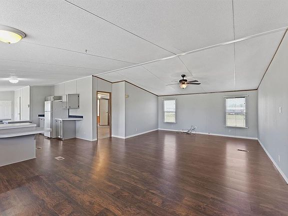 3rd image of 8464 Longhorn Dr