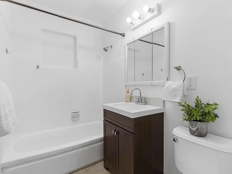 2682 Wallace St — Photo 16