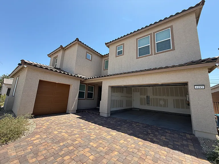 4185 Paragon Crest Ct — Photo 37