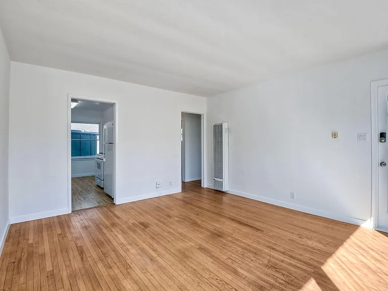 1611 S Myers St — Photo 17