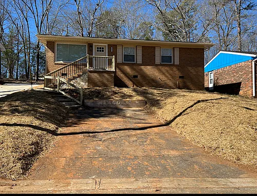 207 Herbert St Photo 1
