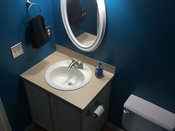 3rd image of 241 Quincy Pl