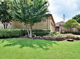 322 Fox Briar Ln, Sugar Land, TX 77478