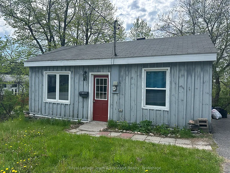 41 Emily St — Photo 1