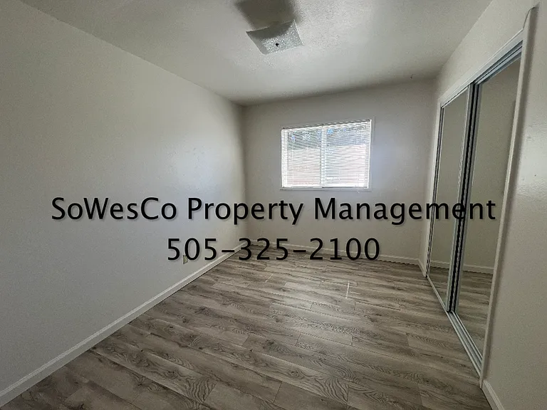 1032 Zuni Dr — Photo 9
