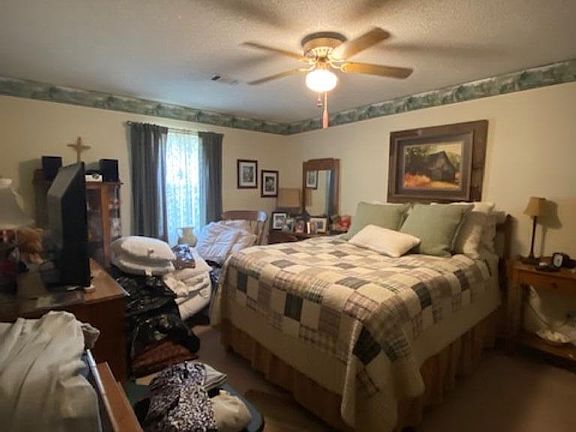 5th image of 212 Northlake Dr