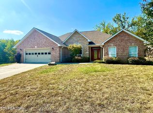 1021 Elsborn Ridge Rd, Maryville, TN 37801