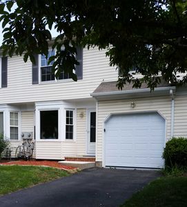 28 Sycamore Rd, Middlesex, NJ, 08846