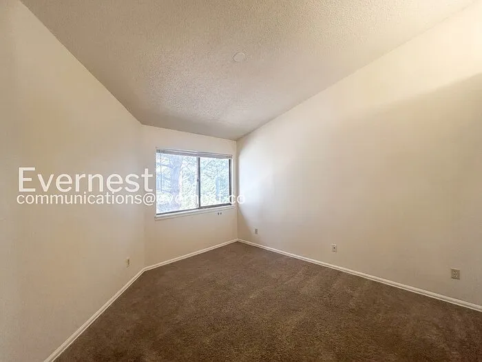 934 Acapulco Ct — Photo 11