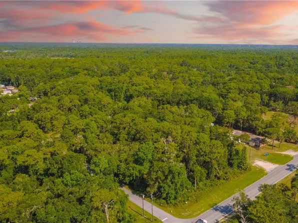 9567 W Poplar St, Crystal River, FL 34428