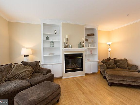 2nd image of 2411 Old Mystic Ct