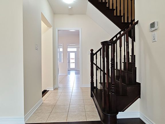 5th image of 109 Cornwall Dr