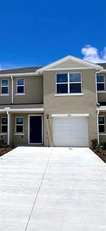 3 bed, 2.5 bath, 1464 sqft, $2,100 — Photo 2
