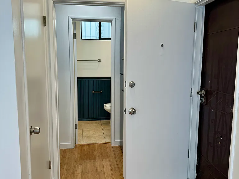 410 S Commonwealth Ave #4 — Photo 13